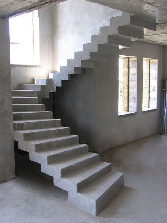 Изготовление монолитных лестниц из бетона. Цена заливки | баштрен.рф