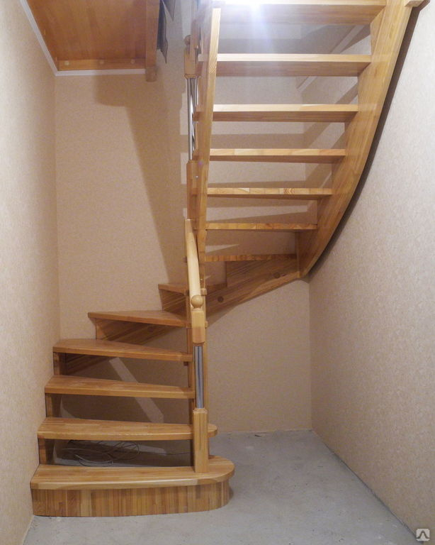 Лестница на второй 180 градусов. Лестница Восток-Элеганс 180п-900. Лестница поворотная деревянная. Поворотная лестница. Лестница с поворотом.
