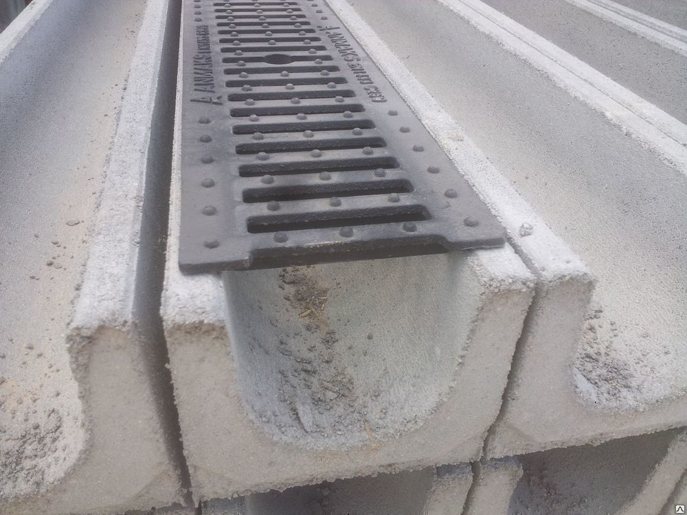 Лоток ливневый водоотводной бетонный 1000*130*125 3