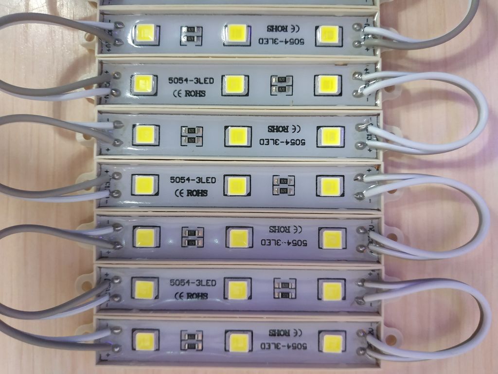 Кластеры SMD-50х54 3-х диодные 6000К 0,9 Вт