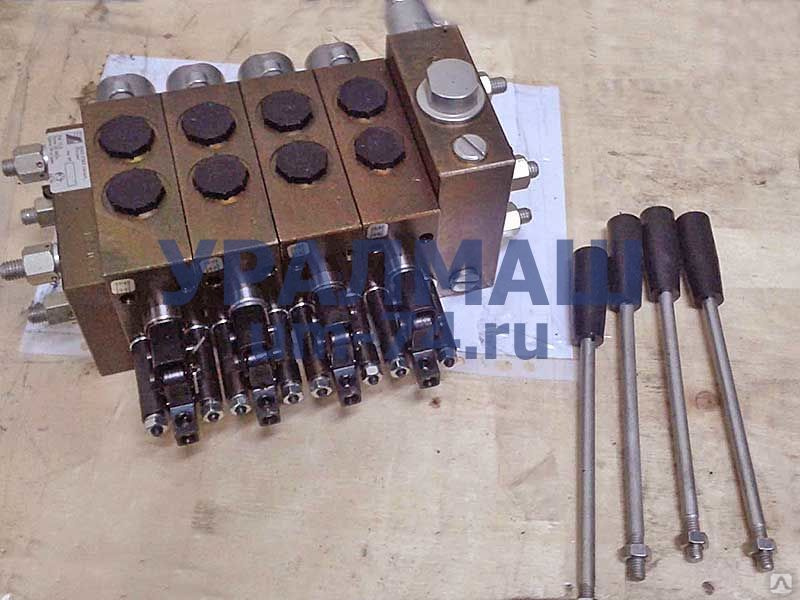 Гидрораспределитель РМ-12-44 (4 секц) купить за 19 000 руб. в Москве от ...