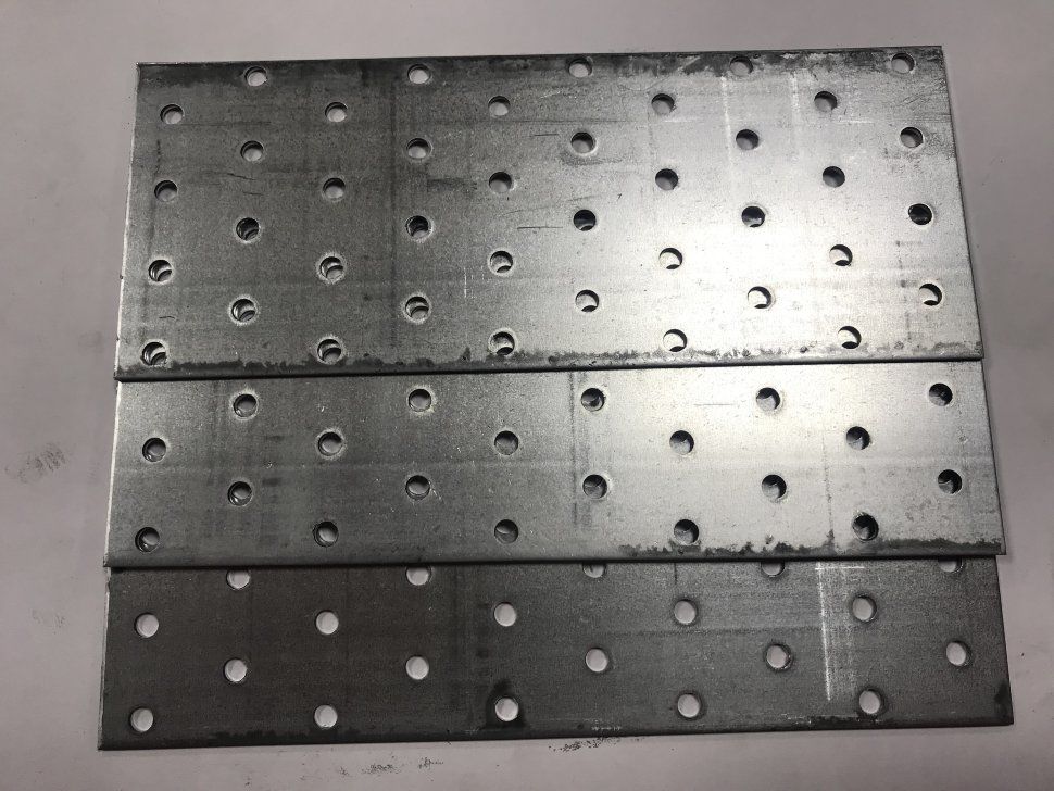 Пластины крепежные алюминиевые ГОСТ 24379.1-80 серебристый