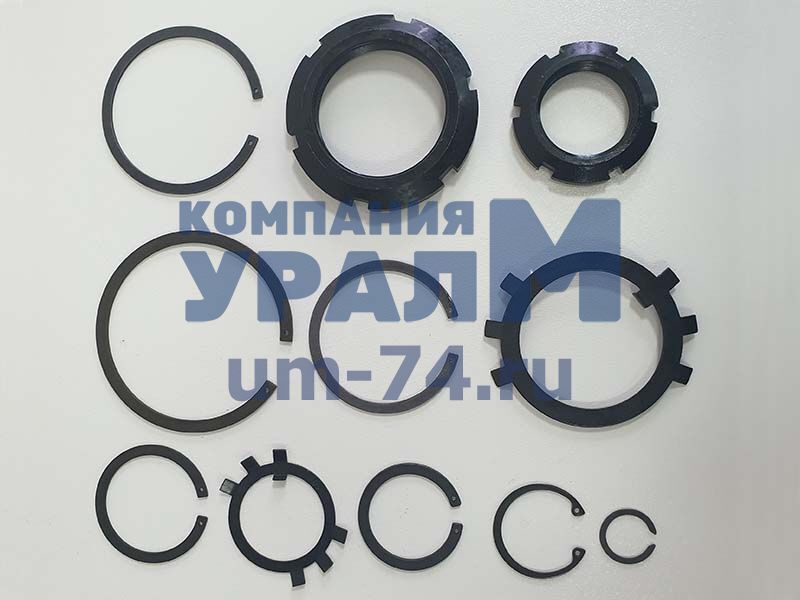 Кольцо стопорное блока подшипника левой оси YTO NLX1024 (GB/T894.1 35)